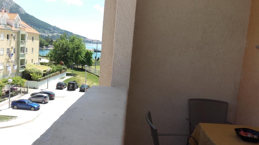Apartment Max Omiš Exteriér fotografie